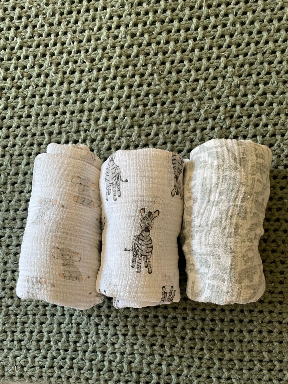 aden + anais Baby Muslin Swaddle Set – Zebra, Elephant and Mouse prints